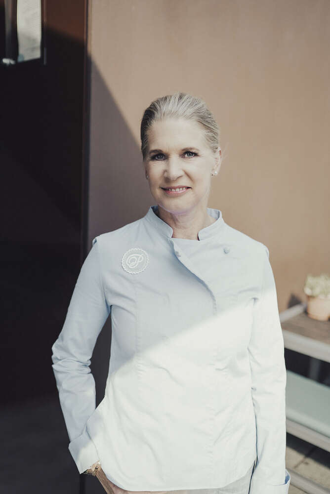 Cornelia Poletto (Dennis Williamson)