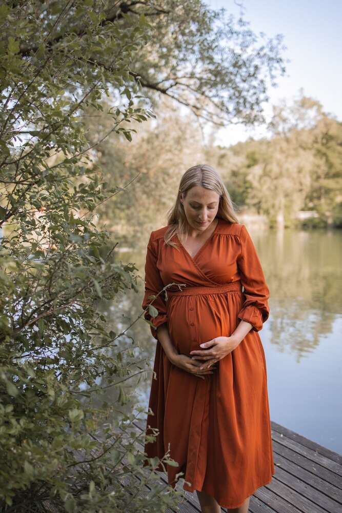 Babybauchshooting (solfotografie)