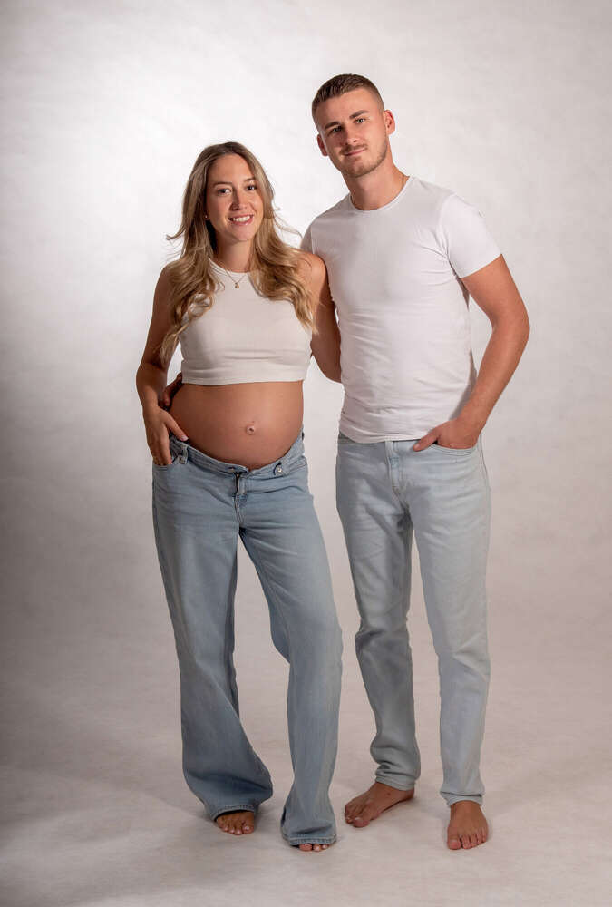 Babybauch Paarshooting (Foto-Keller)