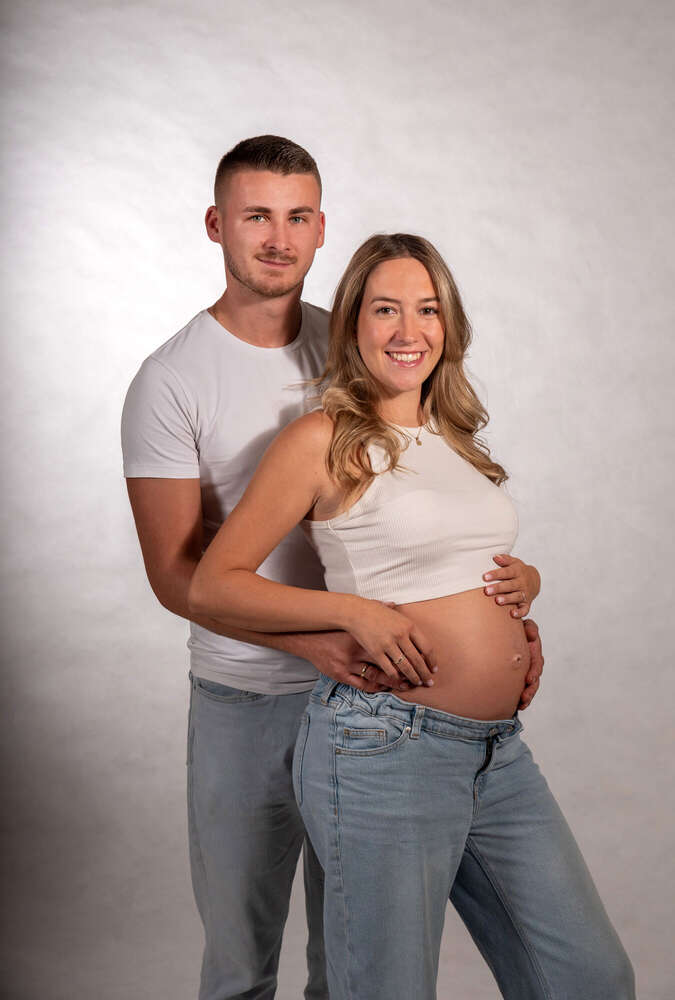 Babybauch Paarshooting (Foto-Keller)