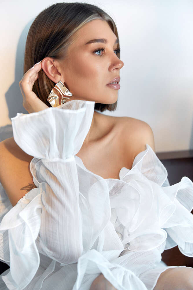 Frauenportrait (Evgeniia Dubrov)