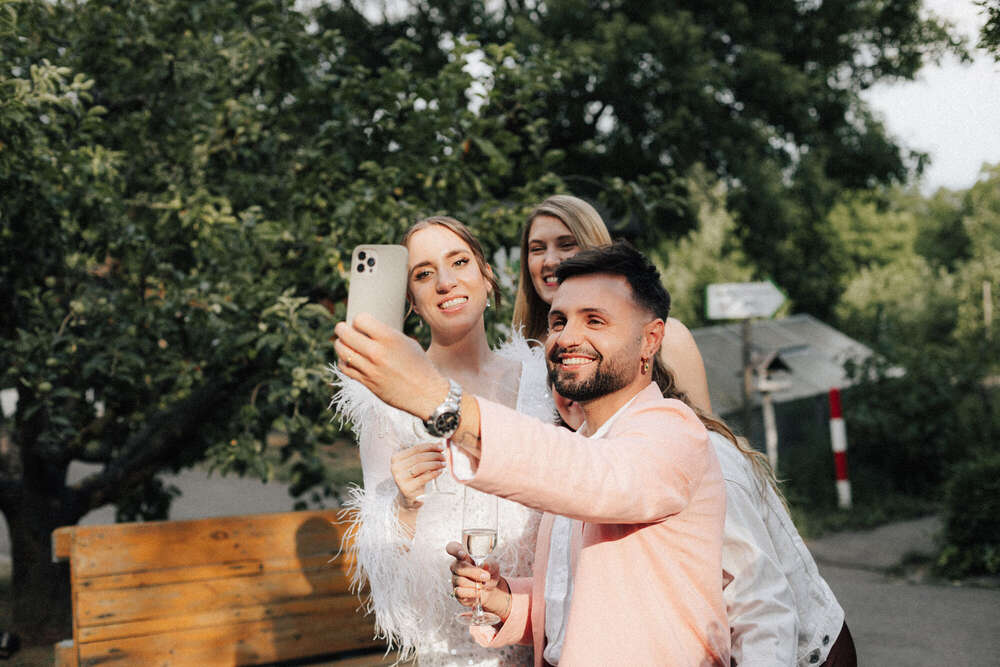 raw stories photo (raw stories photo)