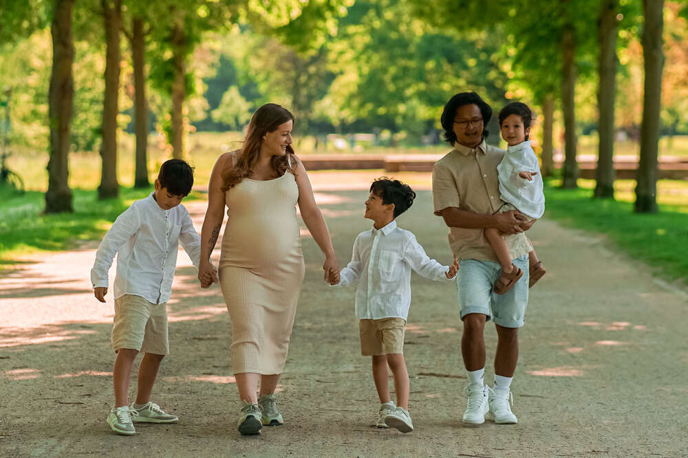 Babybauch in der Natur