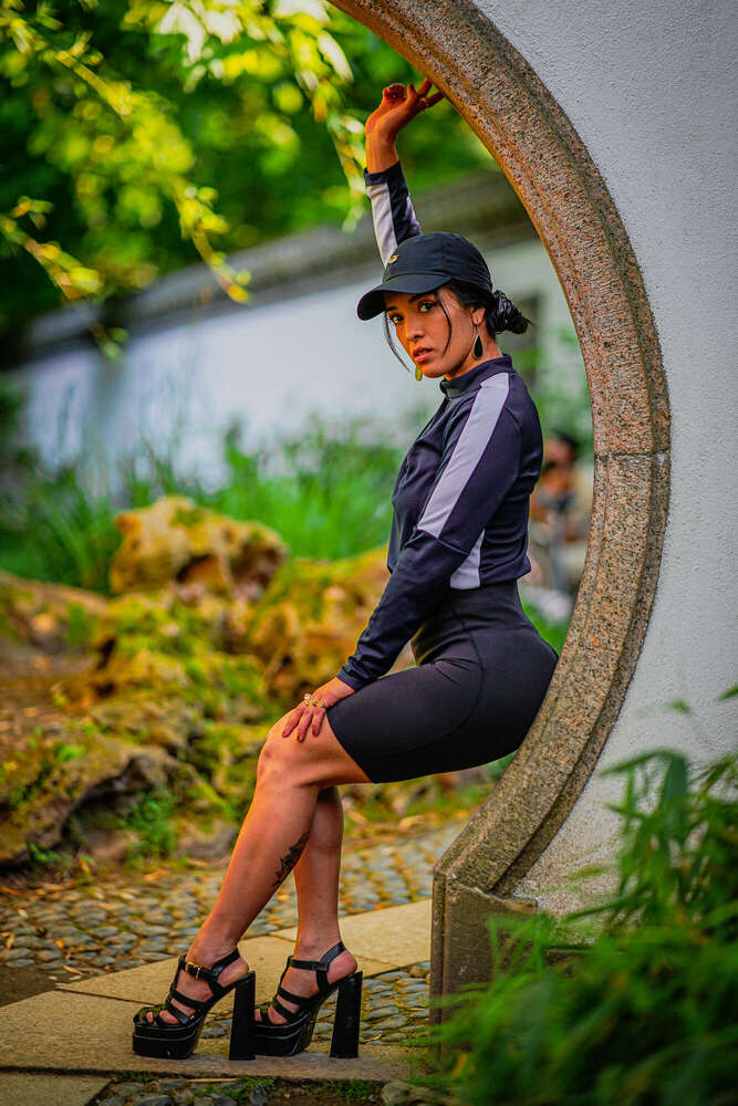 dancer in the wild (Johanna Plomer)