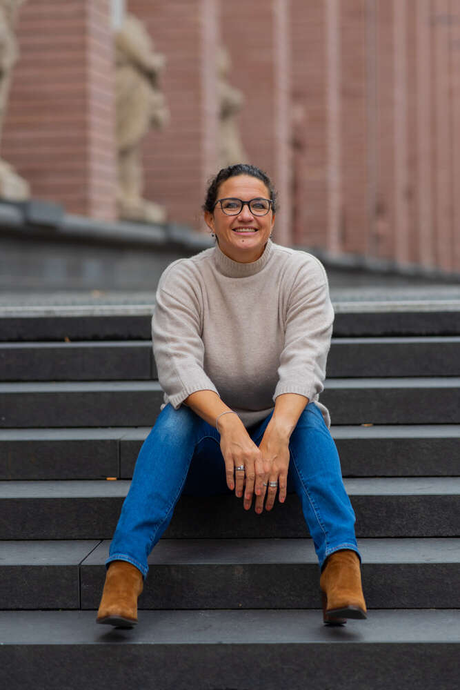 Casual Business (Johanna Plomer)