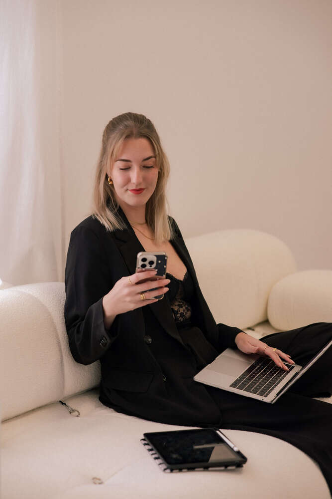 Johanna Plomer (Johanna Plomer)