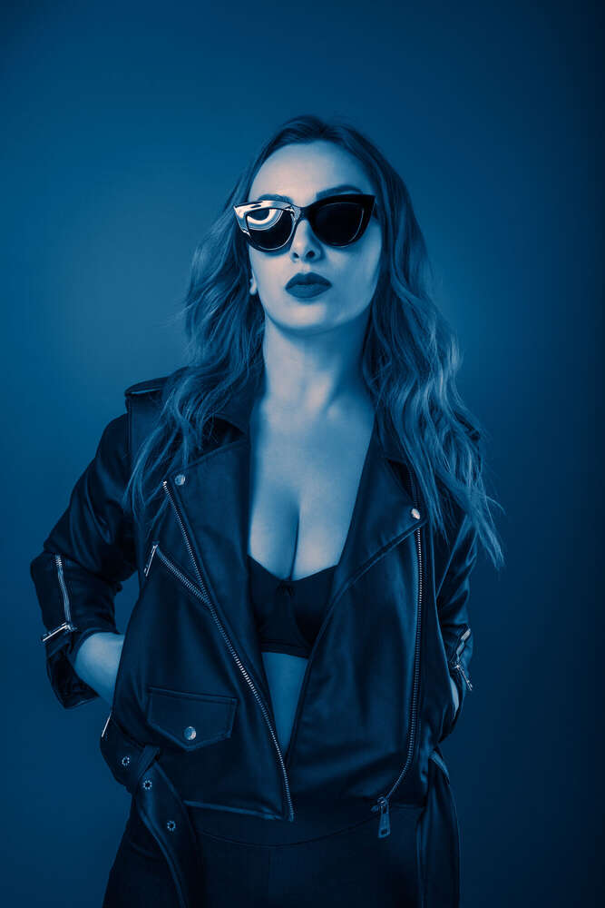 Cool in Leder (Profifotograf.com)