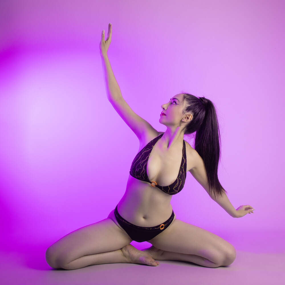 She's got the pose! (Profifotograf.com)