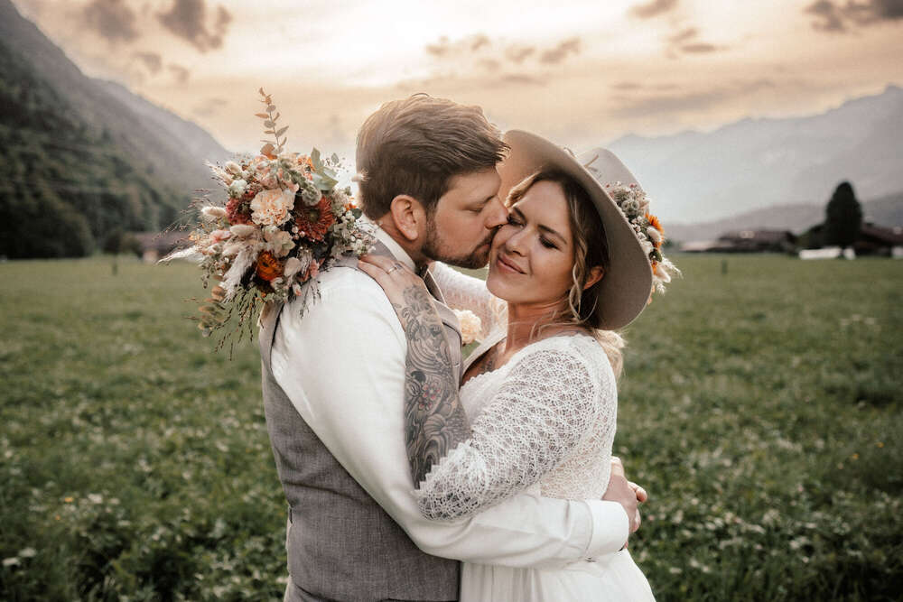 Brautpaar bei Sonnenuntergang  (Daniel  Dyntar)