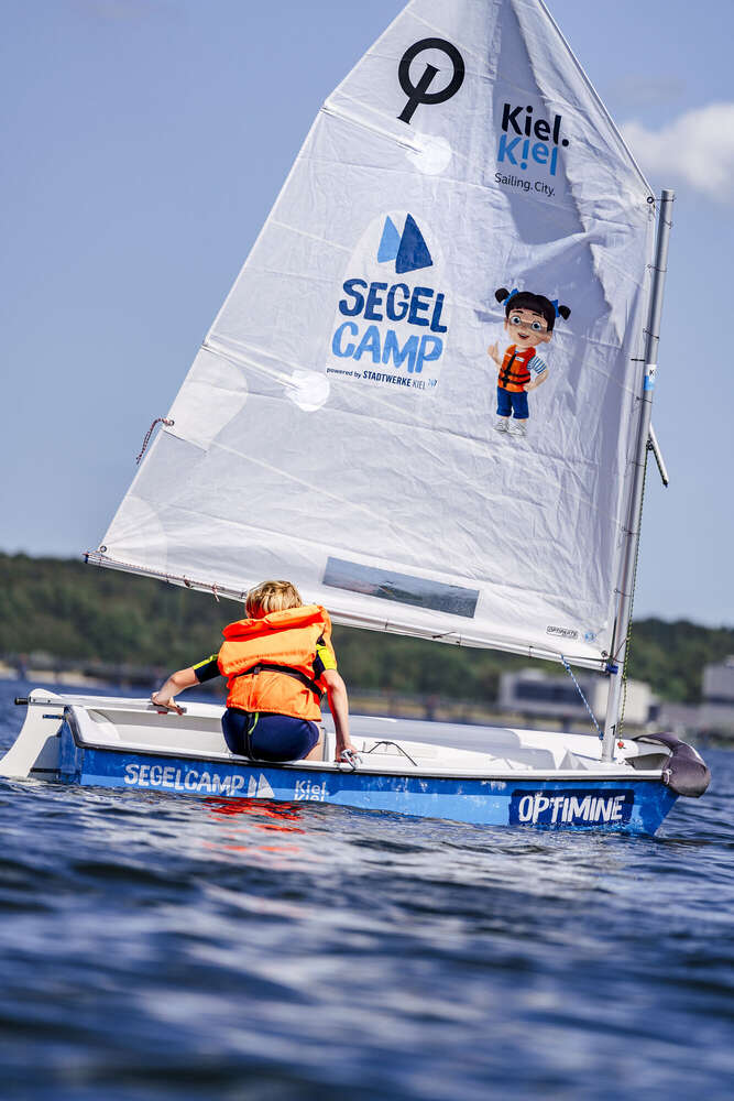 Segeln im Segelcamp auf der Kieler Förde (Nick Hanke)