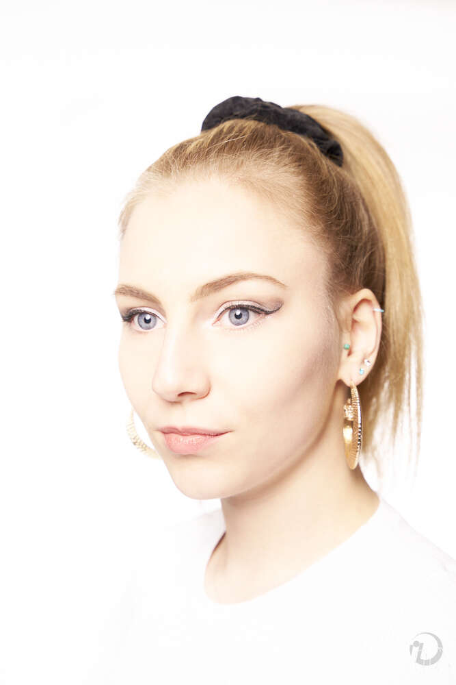 Sch&ouml;nheit in High Key (Ingo Doerrie)