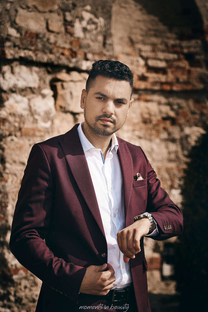 Es ist... (Ingo Doerrie)