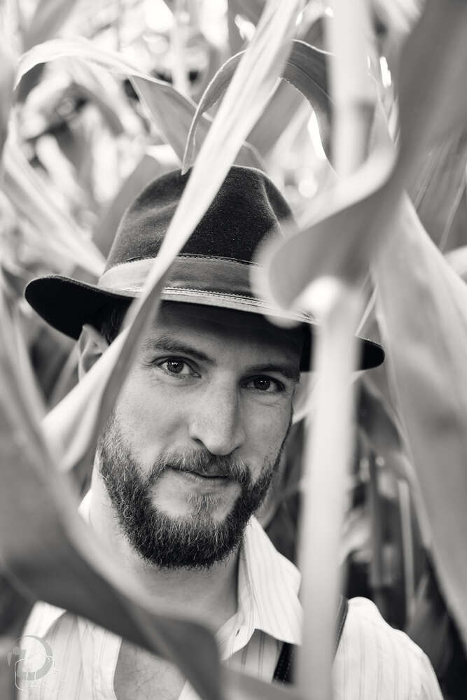 Durch den Mais (Ingo Doerrie)