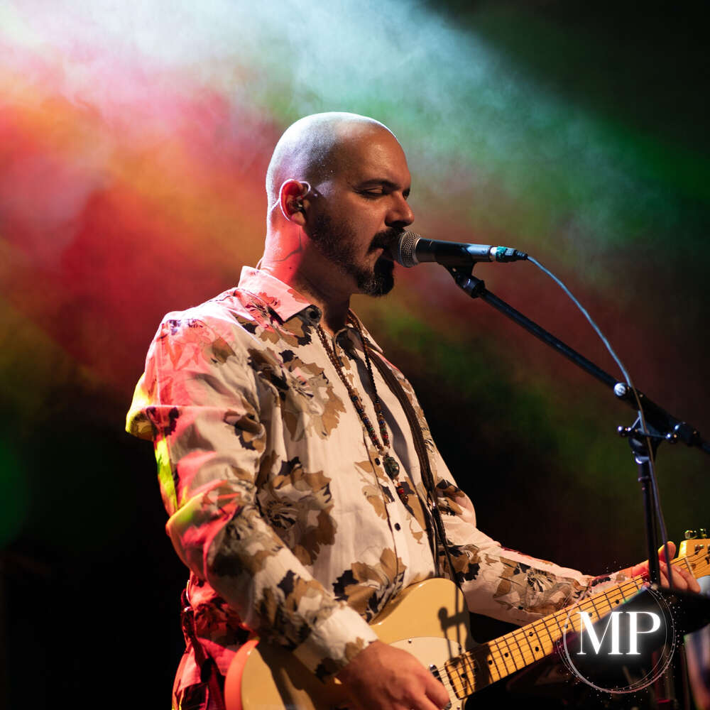 S&auml;nger der Band &bdquo;Rock Around The Orient&ldquo; (Mervan Öktem)