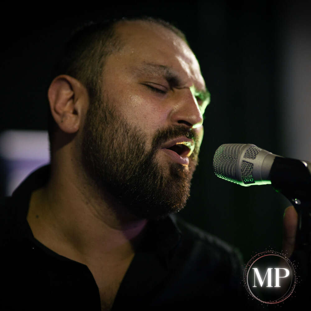 S&auml;nger der Band &bdquo;Ahbap Alan&ldquo; (Mervan Öktem)