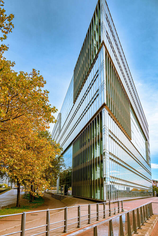 Modernes Bürogebäude in Hamburg  (Axel Jahnke | Fotografie)