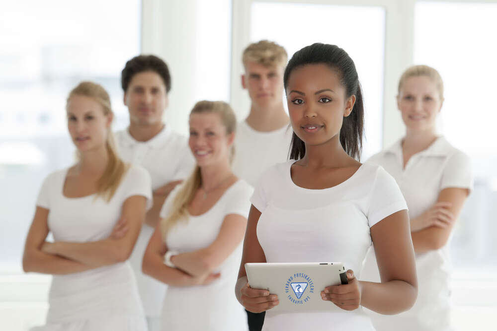 Mitarbeiter einer Physioausbildungseinrichtung (DELSI MEDIA)