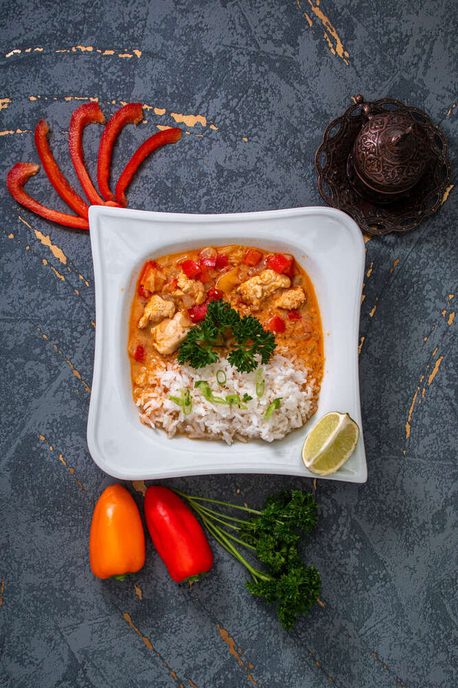 Top Down Shot auf ein Gericht eines Restaurants (Leonard Maleika)