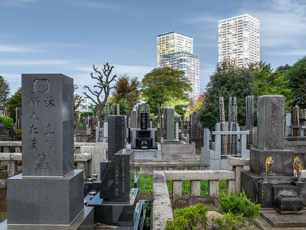 japanese cemetries | asian dusk – the empire of light