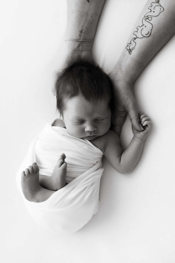 Baby im Fotostudio (Herzfoto.)