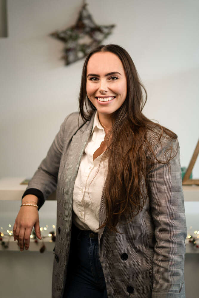 Business Portrait (ONLY SAVAGE)