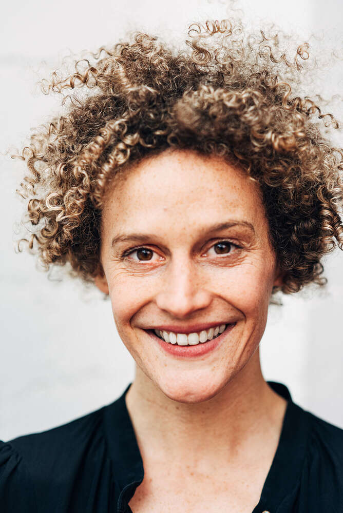 Schauspielerin Karen Dahmen (Studio Nick Harwart Köln & Bonn)