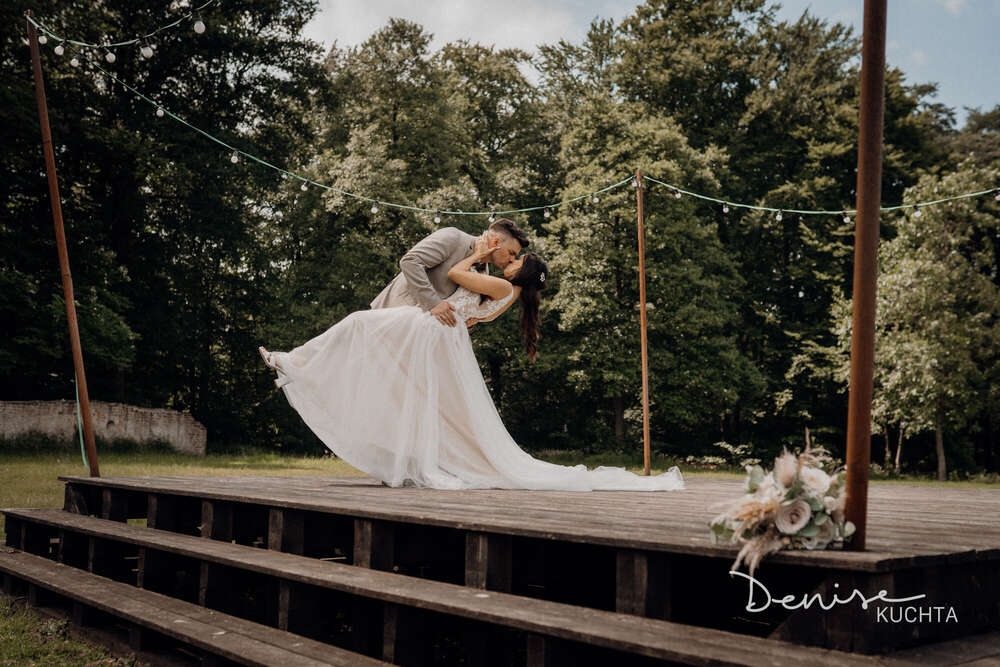 Denise Kuchta (Denise Kuchta)