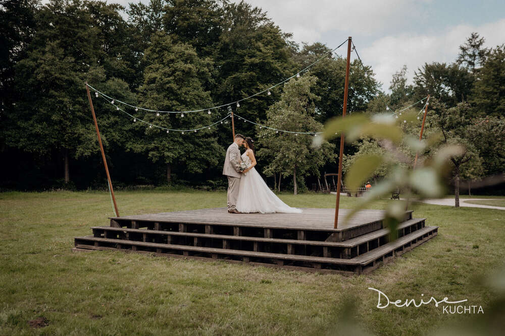 Denise Kuchta (Denise Kuchta)