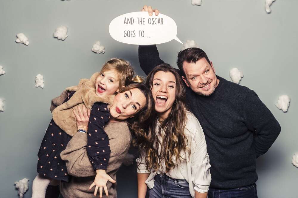 PRESS THE BUTTON Linz