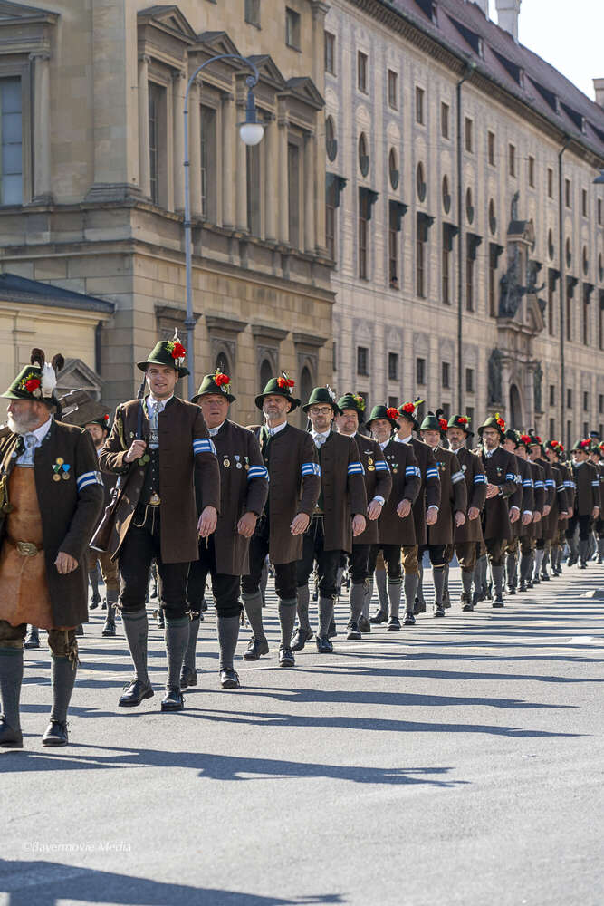 Trachtenumzug Oktoberfest (Christian Past)
