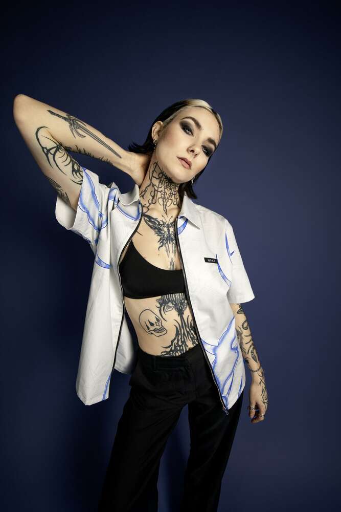 Saule Laurikenaite (Saule Laurikenaite)