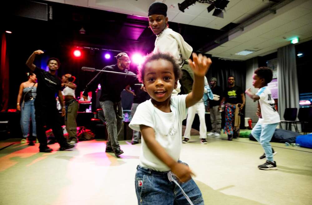 Lara Joy Emma Karuna Brandt (Lara Joy Emma Karuna Brandt)