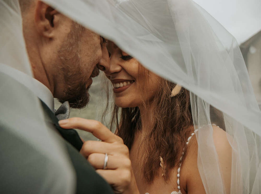 moments&media  (moments&media )