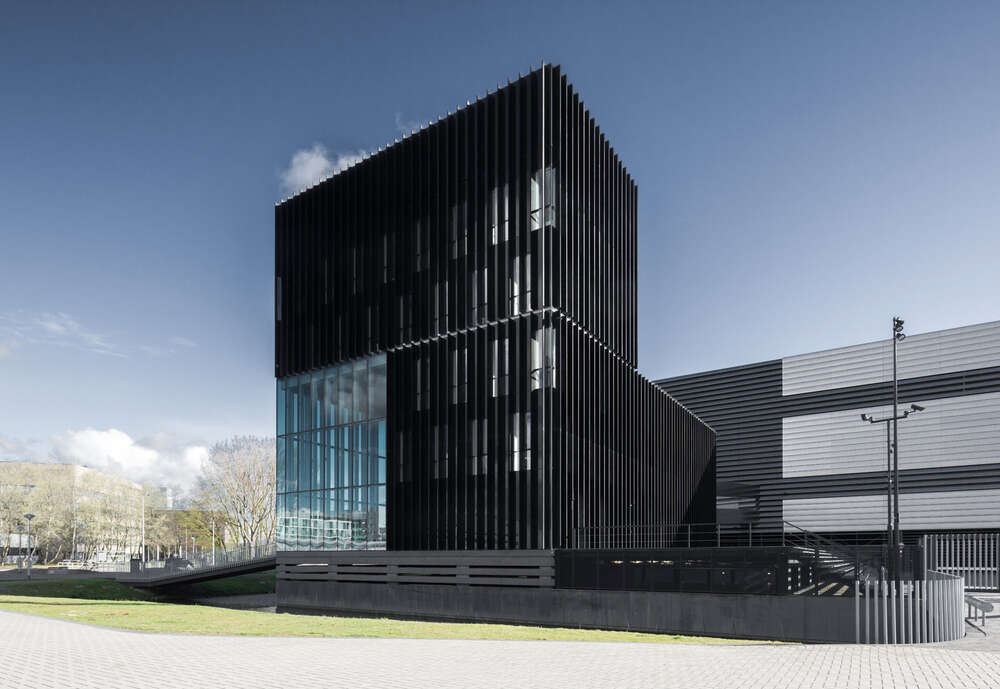 Equinix (Bildermacher Möri)