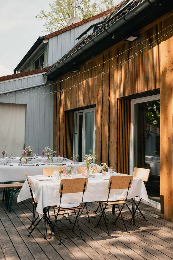 Hochzeit Deko in Tante Polly, Rheinhafen, Karlsruhe (CB Hochzeitsfotografie)