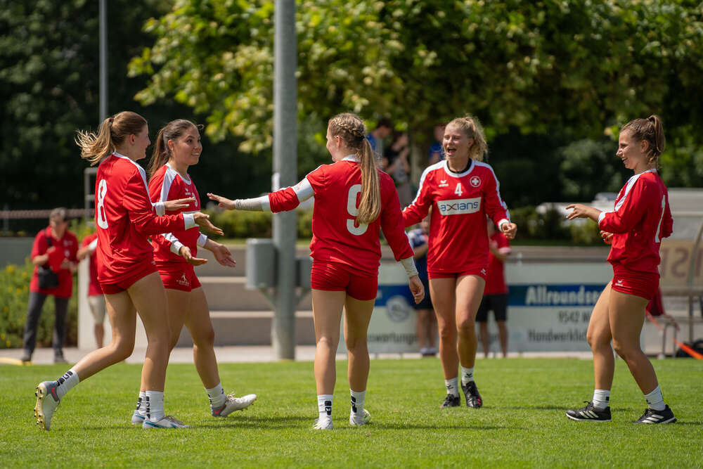 Jessica Matuh (Jessica Matuh)