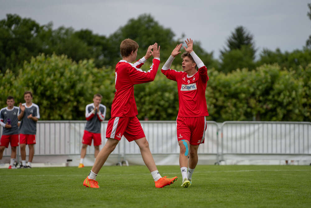 Jessica Matuh (Jessica Matuh)