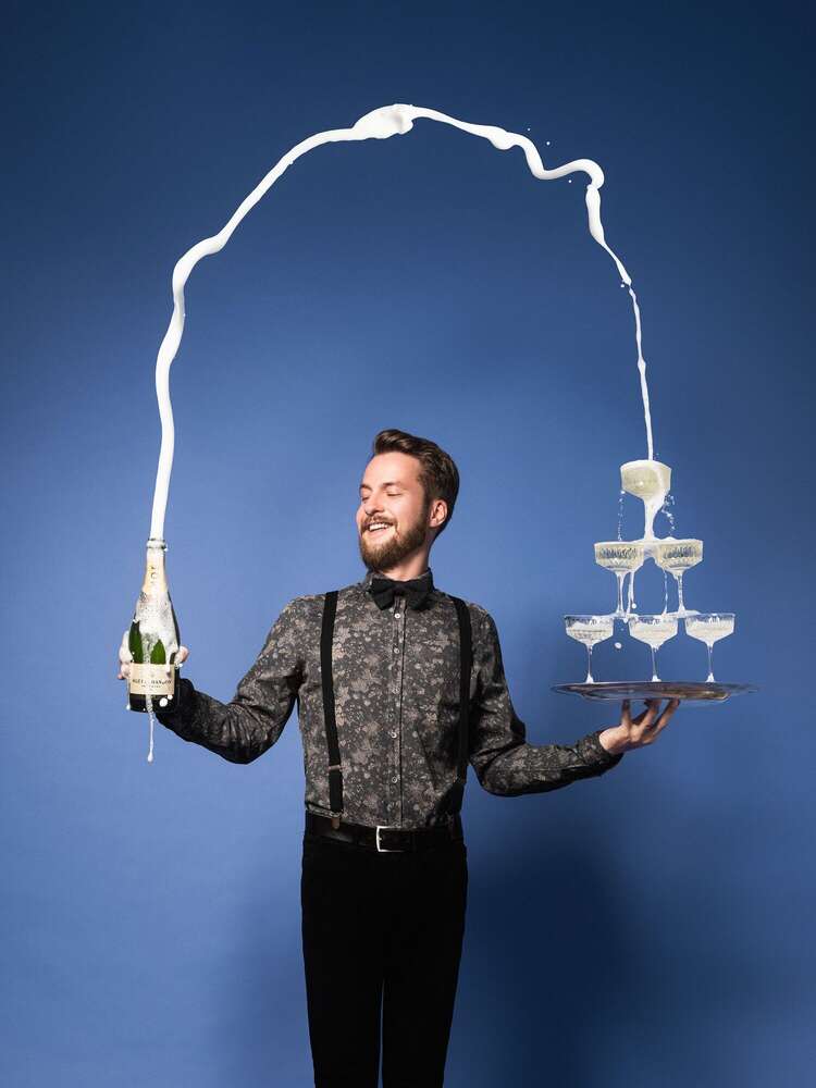 Champagner (Dominik Hollaus)