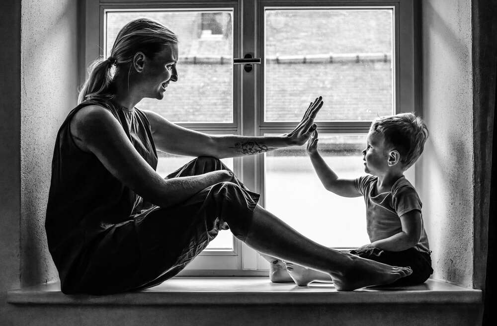 Modell Chiara Buchner - am Fenster (MV Photo)