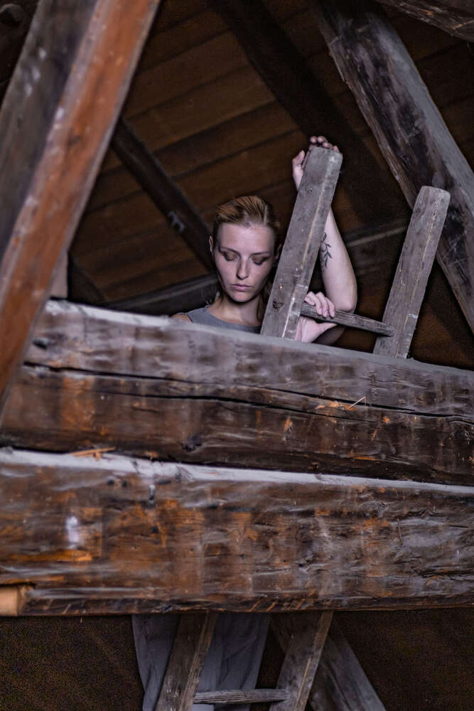 Modell Chiara Buchner - Brennhof Dachboden (MV Photo)