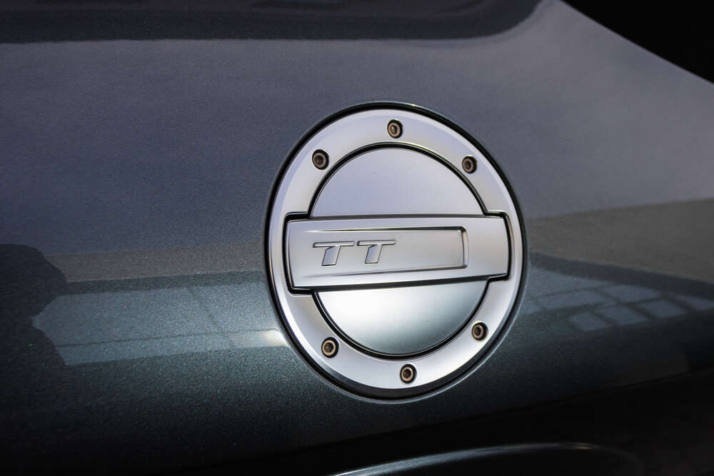 Tankklappe (Frederic Bauer)