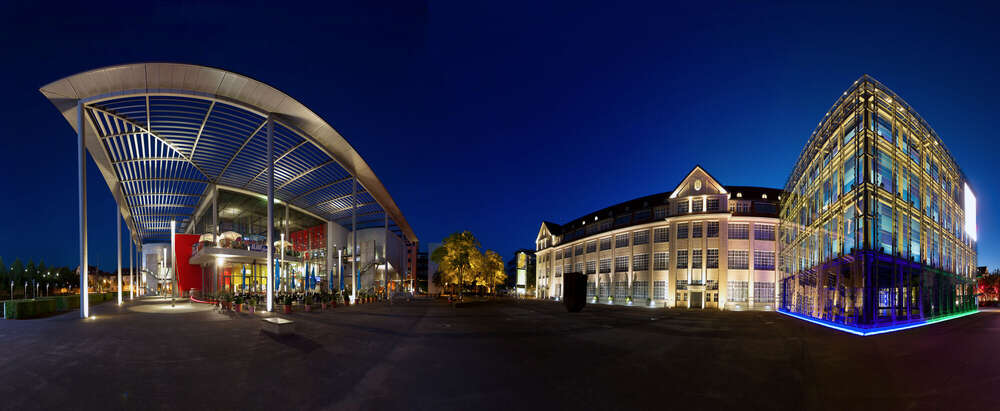 ZKM (Frederic Bauer)