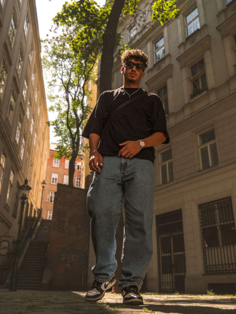 Mücahit Khan Karahasan (Mücahit Khan Karahasan)