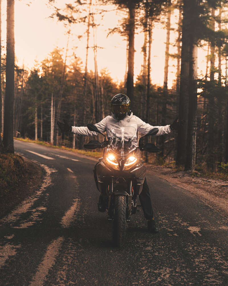 Mücahit Khan Karahasan (Mücahit Khan Karahasan)