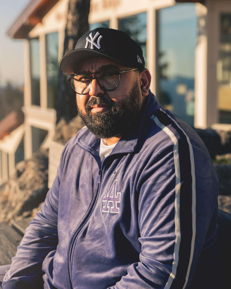 Mücahit Khan Karahasan (Mücahit Khan Karahasan)