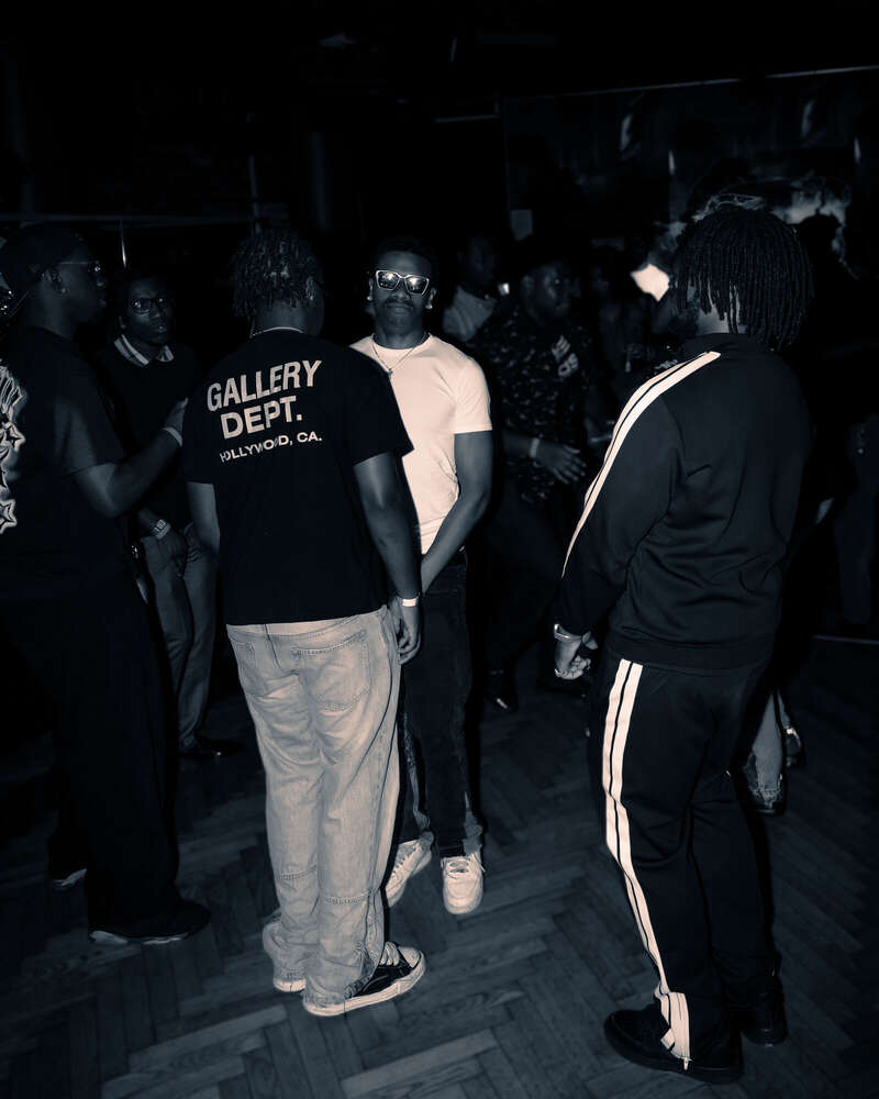 Mücahit Khan Karahasan (Mücahit Khan Karahasan)