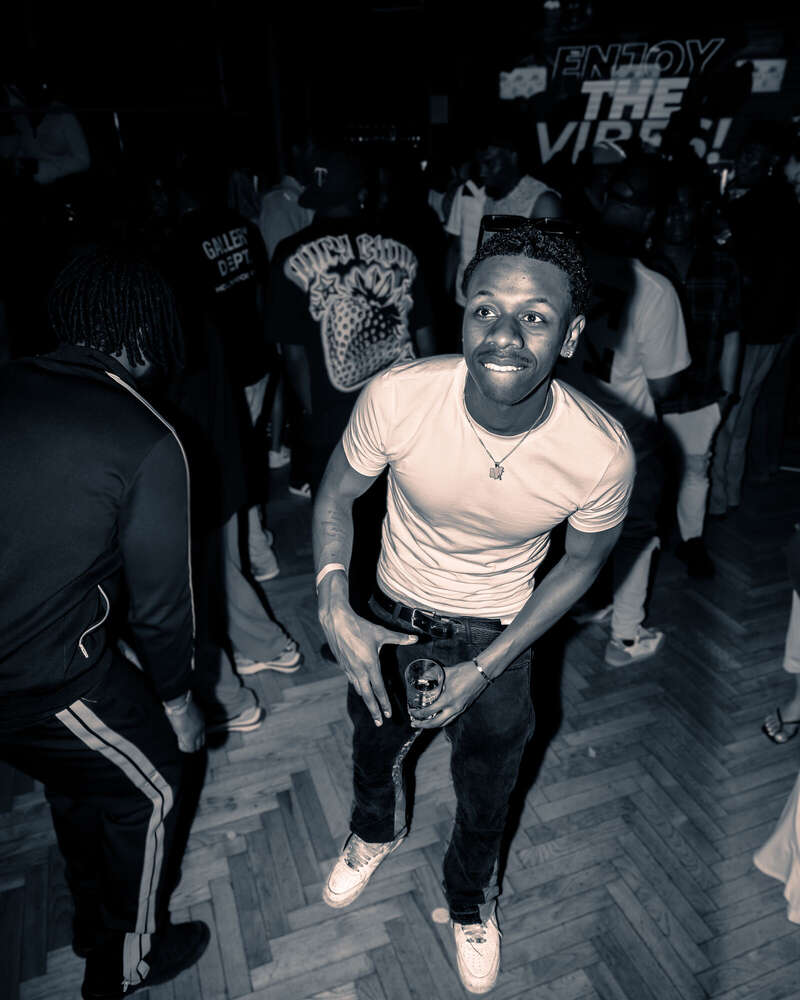 Mücahit Khan Karahasan (Mücahit Khan Karahasan)