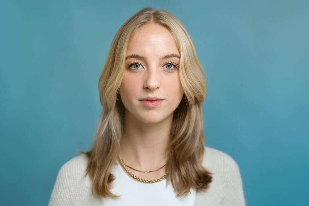 PORTRAITS mit RALF HIEMISCH im JETZT & HIER Studio (PORTRAITS mit RALF HIEMISCH im JETZT & HIER Studio)