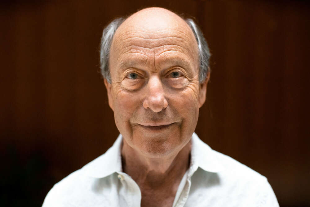 PORTRAITS mit RALF HIEMISCH im JETZT & HIER Studio (PORTRAITS mit RALF HIEMISCH im JETZT & HIER Studio)