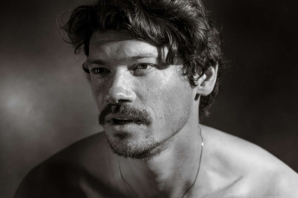 PORTRAITS mit RALF HIEMISCH im JETZT & HIER Studio (PORTRAITS mit RALF HIEMISCH im JETZT & HIER Studio)